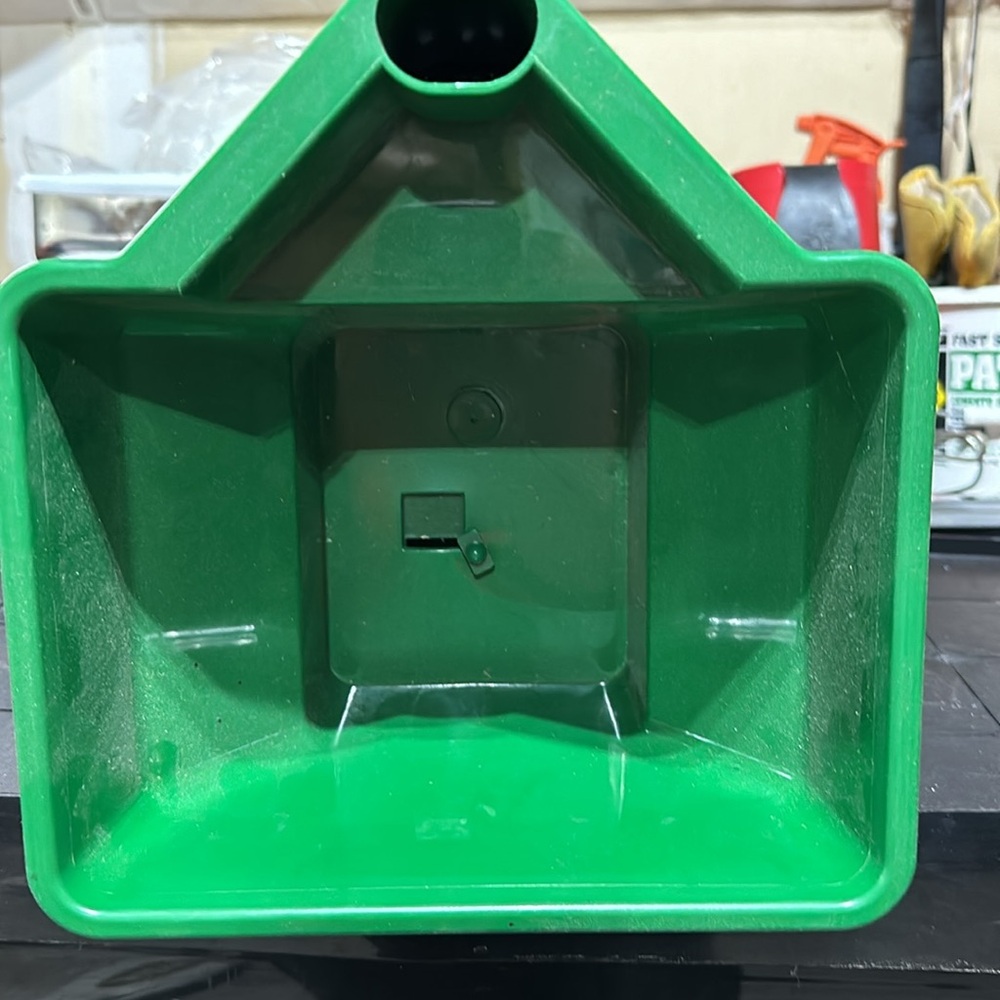 Seed Hand Spreader - Picture 6 of 7